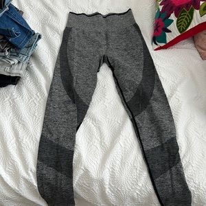 Victorias Secret PINK Seamless Legging Small
